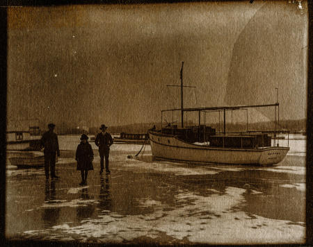 Kanaka and ice skaters;
 (unidentified persons)